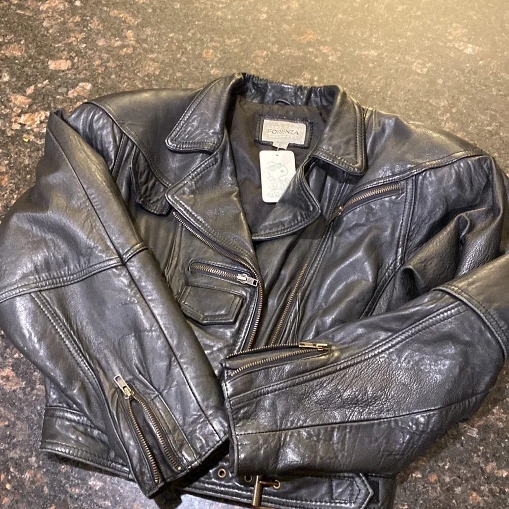 Vintage 1980’s Authentic Forenza Cropped Moto BLK leather jacket in size Small. - Picture 3 of 5